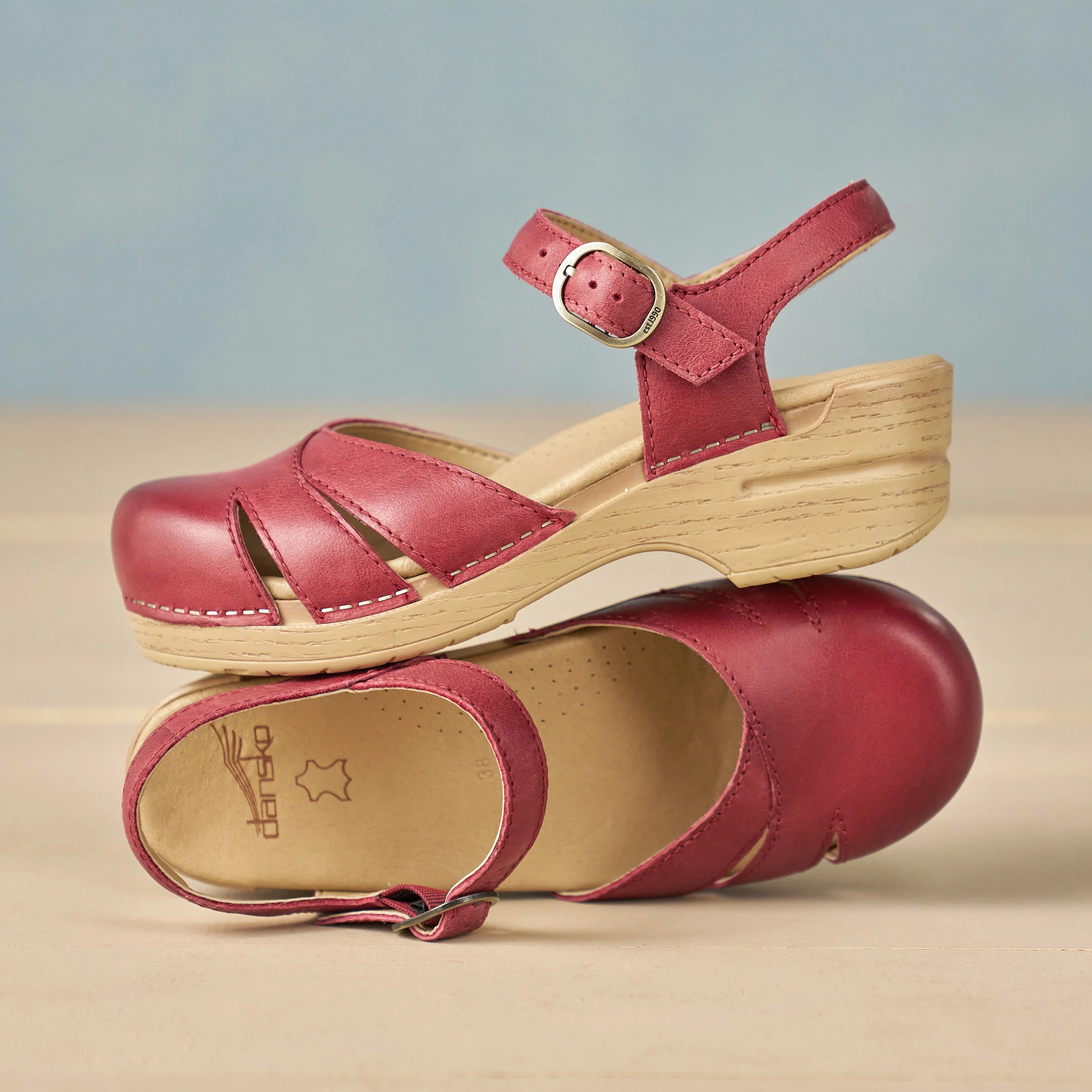Margreta Red Burnished Nubuck - Image 2